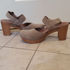 Dansko heeled Clogs